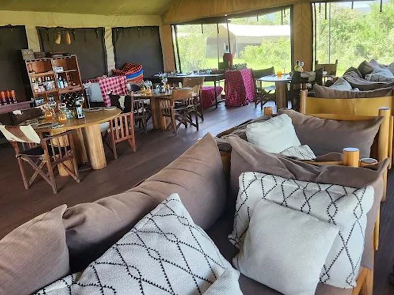 Serengeti National Park → Ngorongoro Conservation Area photo 2