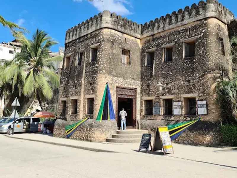 Fly to Zanzibar photo 2