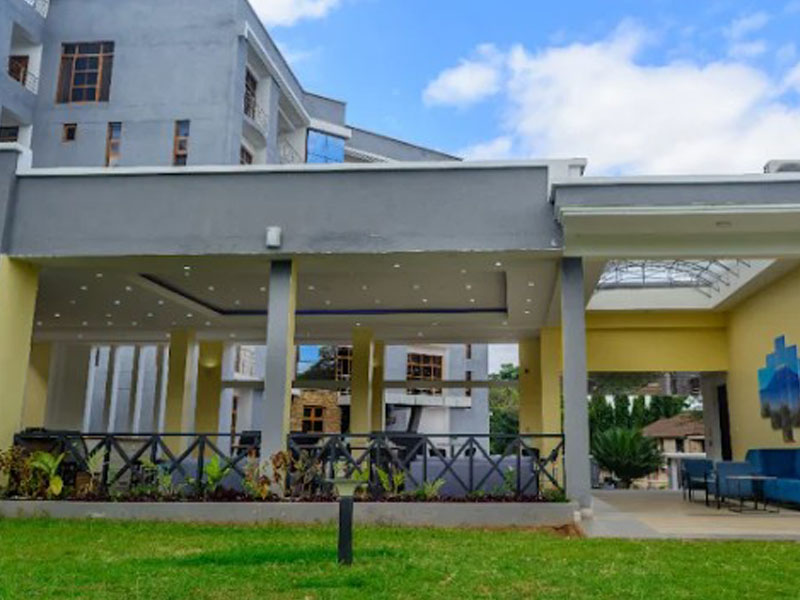 Kilimanjaro International Airport to your pre-climb lodge photo 1