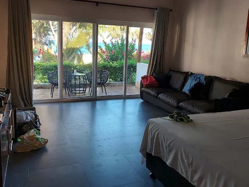 Transfer to Zanzibar photo 1