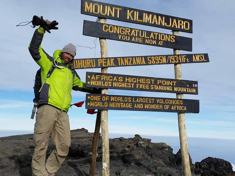 Kibo Hut – Summit – Horombo Hut photo 1