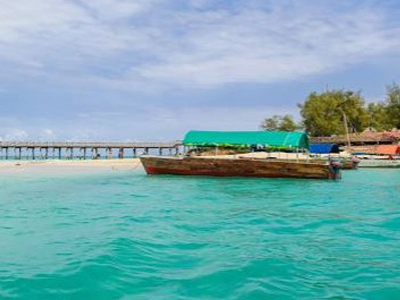 3 Days Zanzibar Beach & Marine Adventure